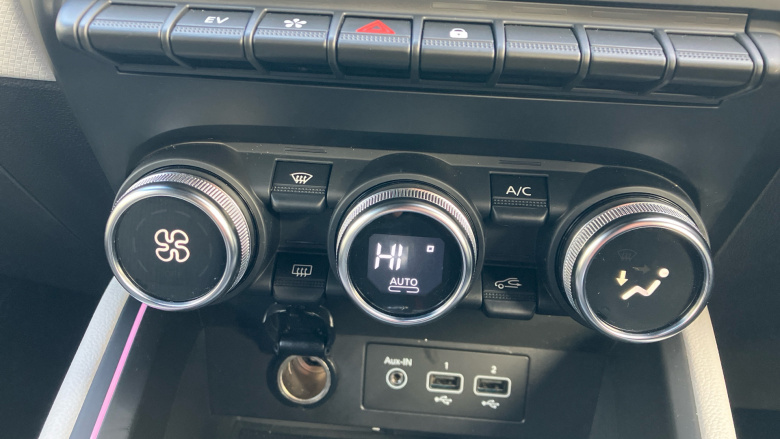 Renault Clio 1.6 E-TECH full hybrid 145 Techno 5dr Auto Hybrid Hatchback